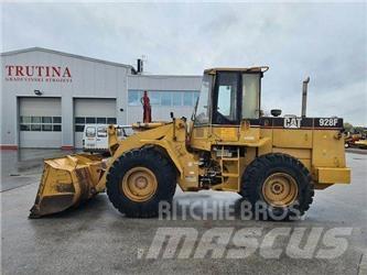 CAT 928F Gumikerekes homlokrakodók