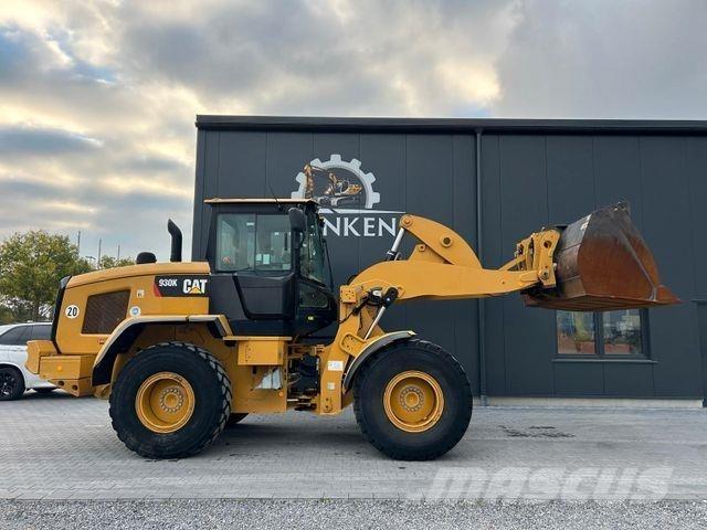 CAT 930K Radlader Gumikerekes homlokrakodók