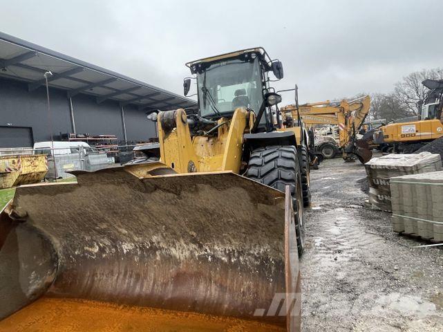 CAT 950 M Radlader Gumikerekes homlokrakodók