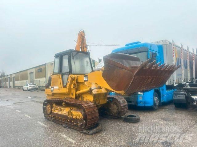CAT 953 lánctalpas dózerek