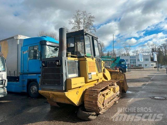 CAT 953 lánctalpas dózerek