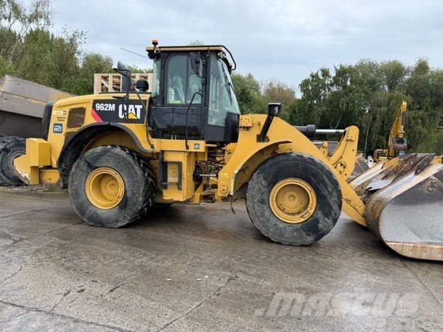 CAT 962 M Gumikerekes homlokrakodók