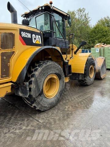 CAT 962 M Gumikerekes homlokrakodók