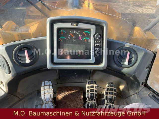 CAT 972 K / AC / ZSA / Gumikerekes homlokrakodók