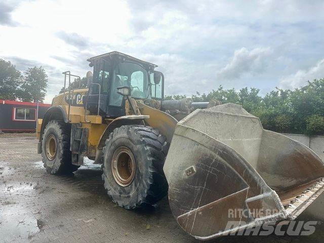 CAT 972 M Gumikerekes homlokrakodók