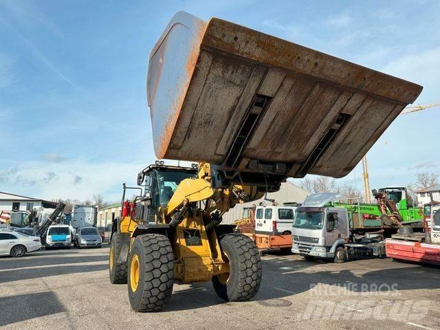CAT 972MXE Gumikerekes homlokrakodók