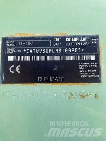 CAT 980 M Gumikerekes homlokrakodók