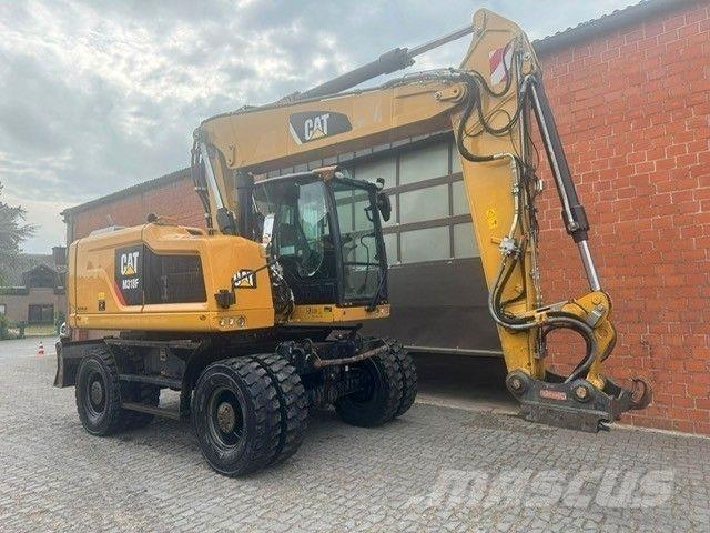 CAT M318F Gumikerekes kotrók