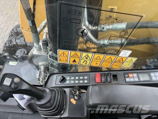 CAT M320F Építőipar - Egyebek