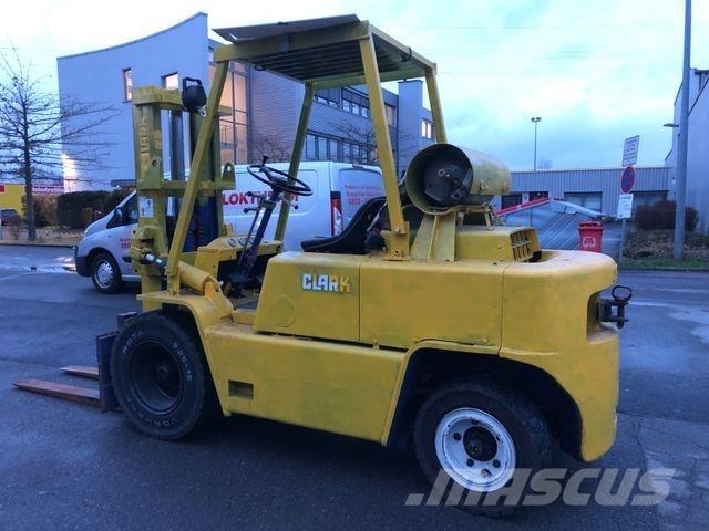 Clark C500 Y80 LPG Gázüzemű targoncák