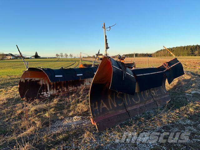 Dücker Schneepflug Váltvaforgató ekék