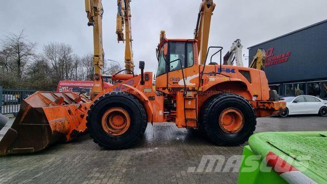 Fiat Kobelco W 270 Gumikerekes homlokrakodók