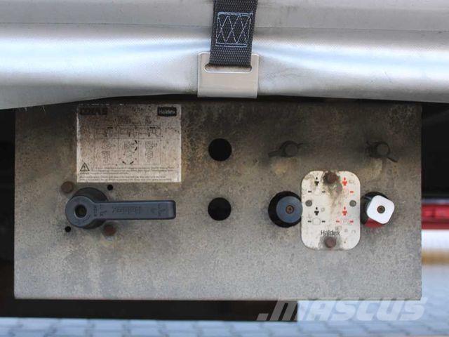  H&amp;W Ponyvás pótkocsik