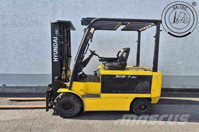 Hyundai 30B-7 Elektromos targoncák