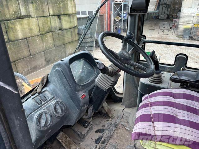 Hyundai HL 760-9 Gumikerekes homlokrakodók