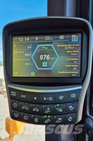 Hyundai HL 960 XT Gumikerekes homlokrakodók