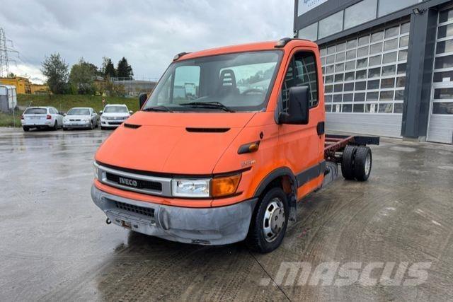 Iveco 35C12 4x2 Egyéb