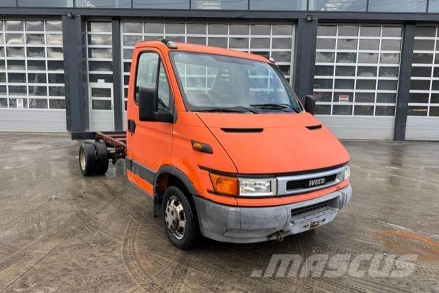 Iveco 35C12 4x2 Egyéb