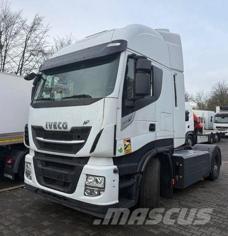 Iveco Stralis 400NP Nyergesvontatók
