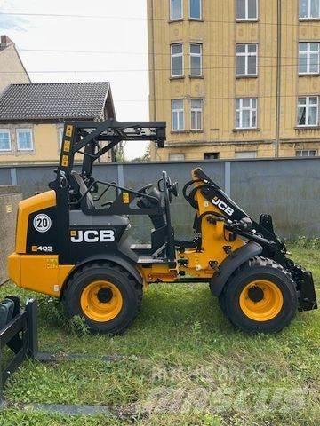 JCB 403 Gumikerekes homlokrakodók