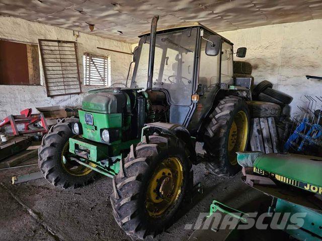 John Deere 1850 A Traktorok
