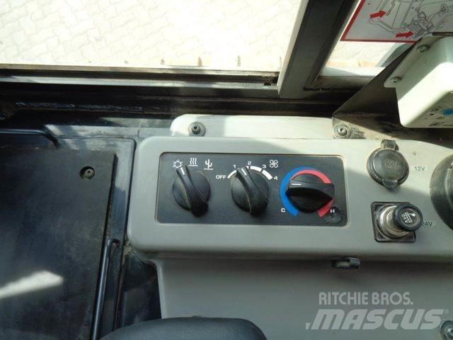 Komatsu D61 PX-24 lánctalpas dózerek
