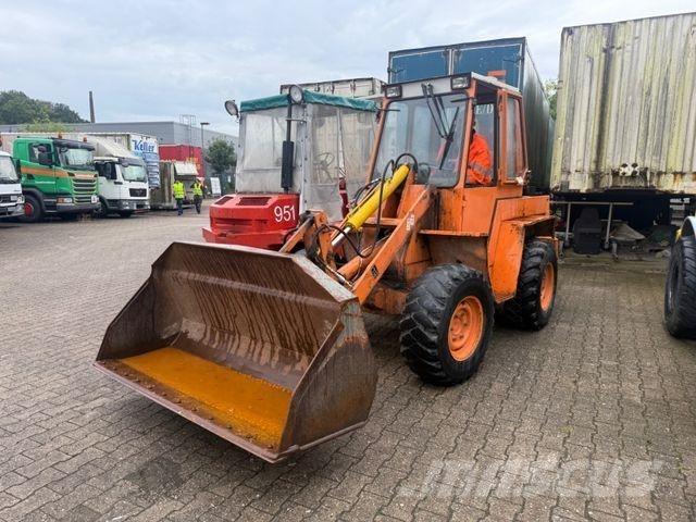 Kramer 312 SL Gumikerekes homlokrakodók