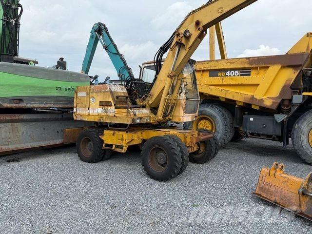 Liebherr A902 Gumikerekes kotrók