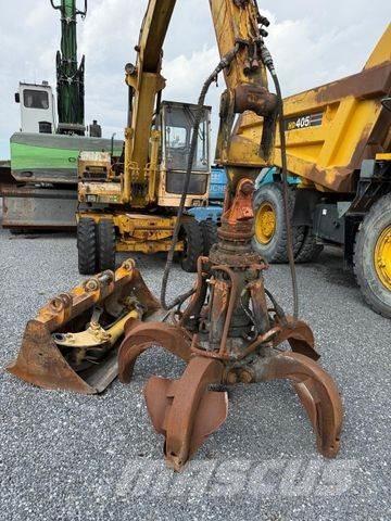 Liebherr A902 Gumikerekes kotrók