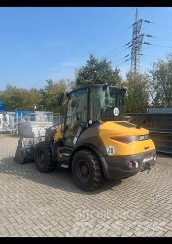 Mecalac AS 750 Gumikerekes homlokrakodók