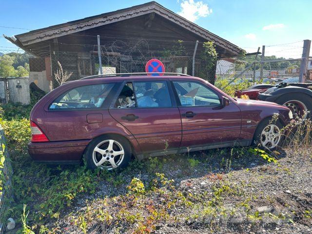 Mercedes-Benz 200 Kistehergépjárművek