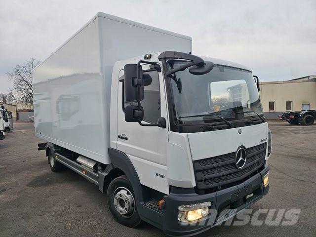 Mercedes-Benz 818 Dobozos
