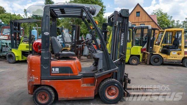 Nissan 18 Gázüzemű targoncák