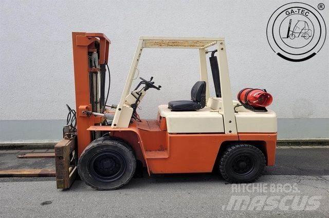 Nissan BF03A35U Gázüzemű targoncák
