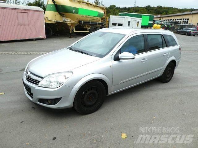 Opel Astra - Kistehergépjárművek