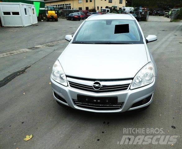 Opel Astra - Kistehergépjárművek