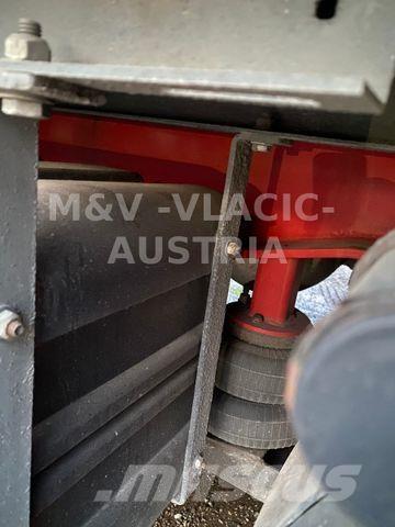 Schwarzmüller Mega Elhúzható ponyvás félpótkocsik