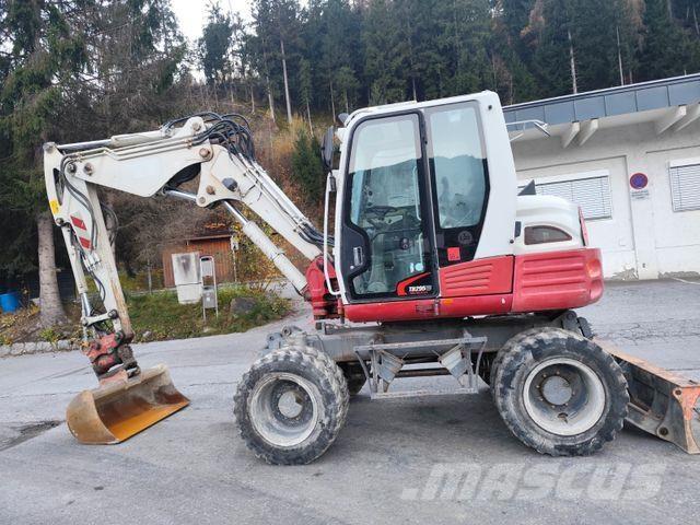 Takeuchi TB295W Gumikerekes kotrók