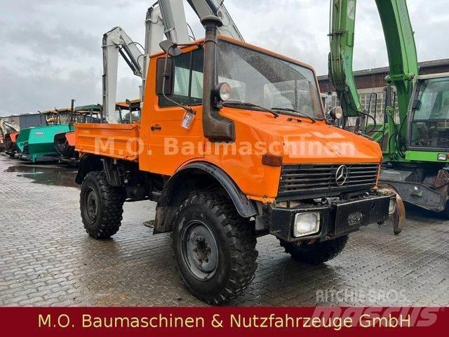 Unimog U 1000/ 424 Billenő teherautók