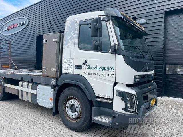 Volvo FMX 420 6x4 Platós / Ponyvás teherautók