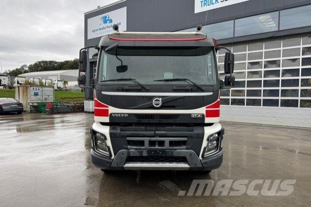 Volvo FMX-540 10x4 Fülkés alváz