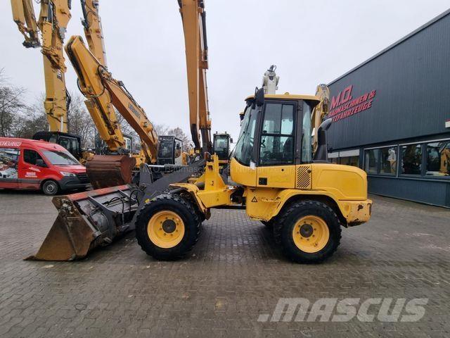 Volvo L 30 G Gumikerekes homlokrakodók