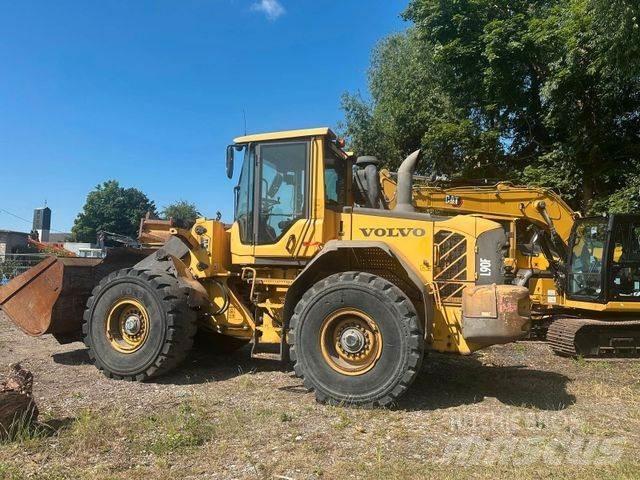 Volvo L 90 F Gumikerekes homlokrakodók