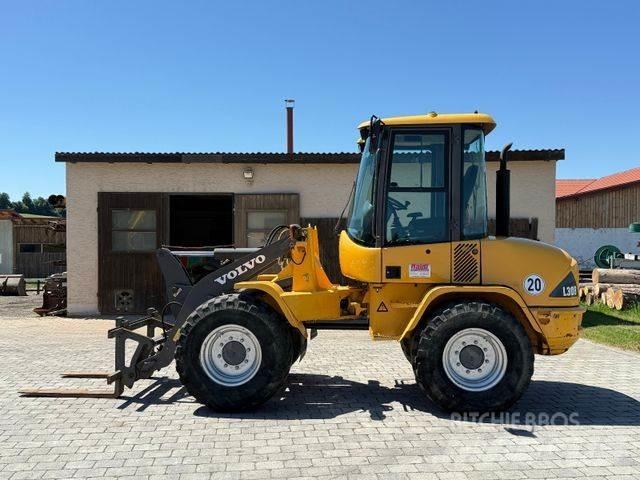 Volvo L30 B Z/X Gumikerekes homlokrakodók