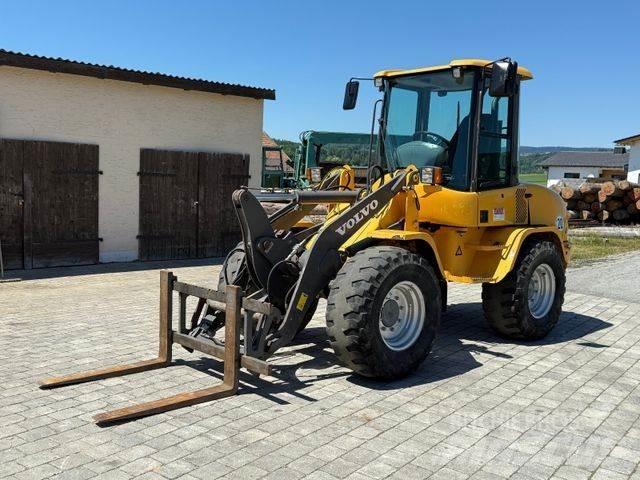 Volvo L30 B Z/X Gumikerekes homlokrakodók