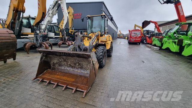 Volvo L30B Pro Gumikerekes homlokrakodók