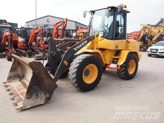 Volvo L35G Gumikerekes homlokrakodók