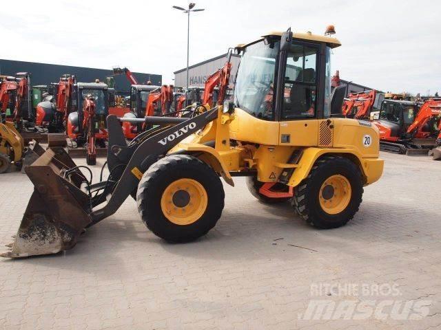 Volvo L35G Gumikerekes homlokrakodók
