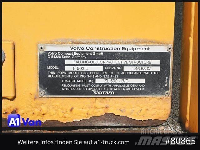Volvo ZL 502-C Gumikerekes homlokrakodók
