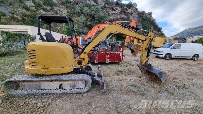 CAT 305ECR Mini kotrók < 7t